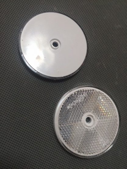 Round white reflector